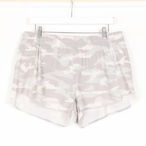 Athleta Hustle 3” Camo Shorts